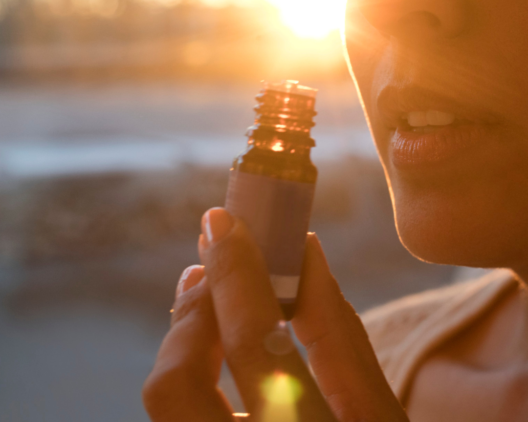 7 Essential Oils for Anxiety and Stress Relief